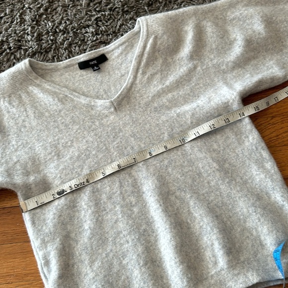 FATE Gray V Neck Wool Cashmere Blend Sweater Size Small - Picture 6 of 11